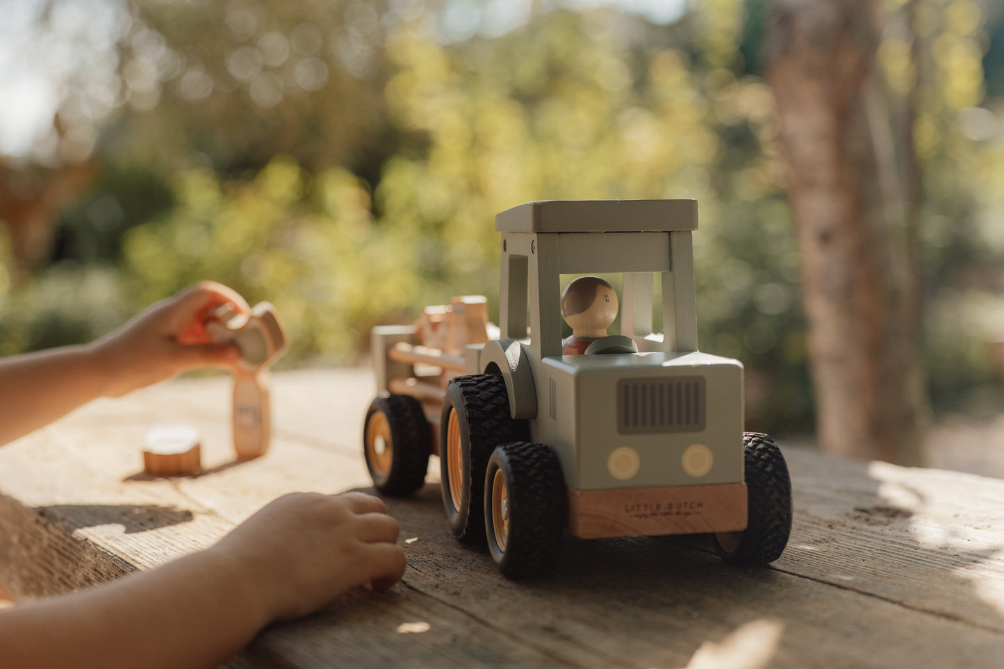 Little Dutch Tractor & Trailer - Little Farm