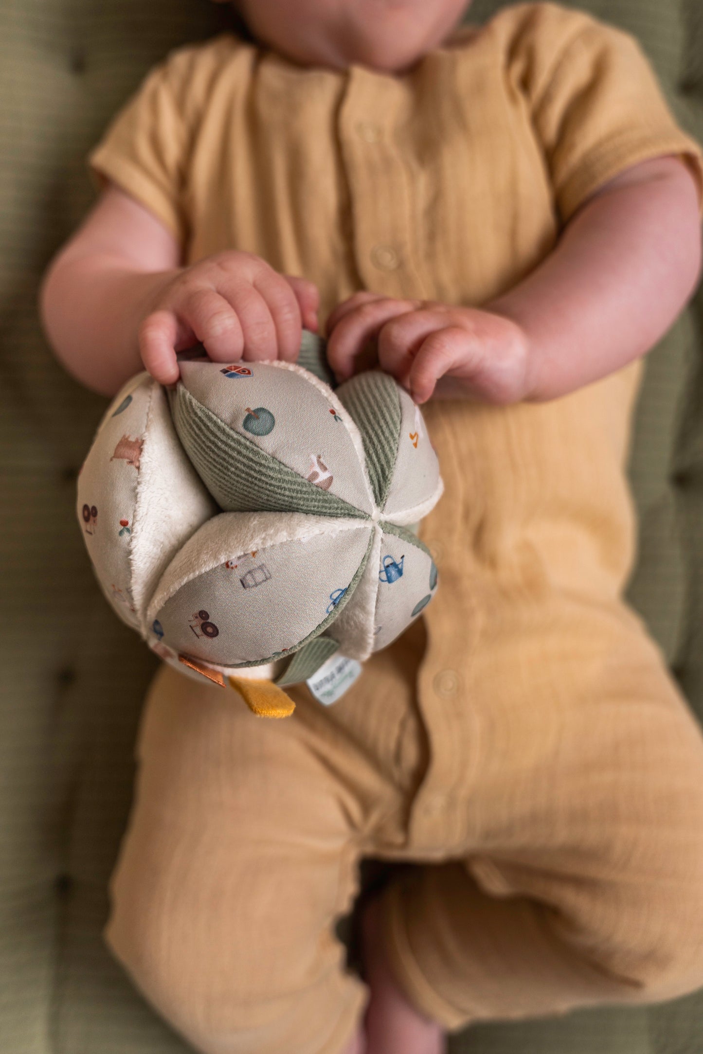 Little Dutch Gripping Ball - Little Farm