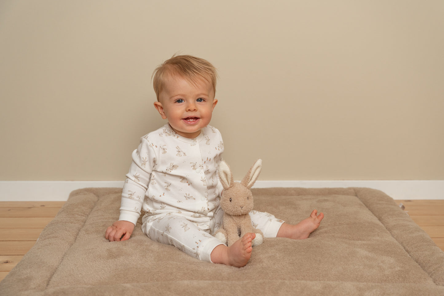 Little Dutch Cuddle Bunny - 15cm