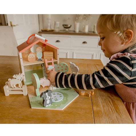Orange Tree Toys Farmyard Play Set