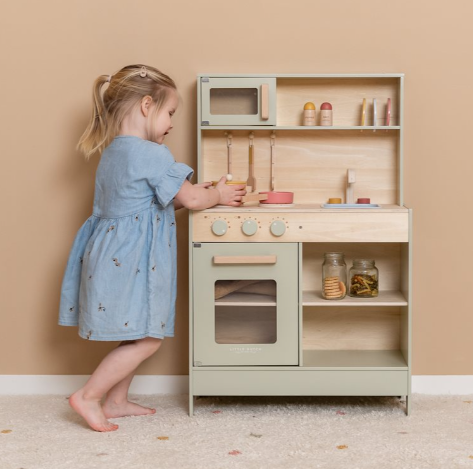 Little Dutch Mint Kitchen