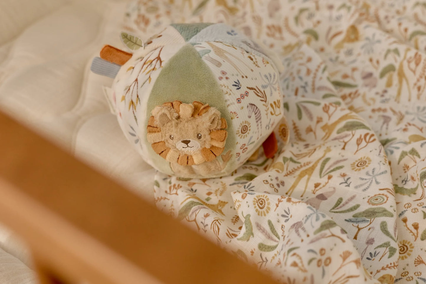 Little Dutch Activity Ball - Safari Friends