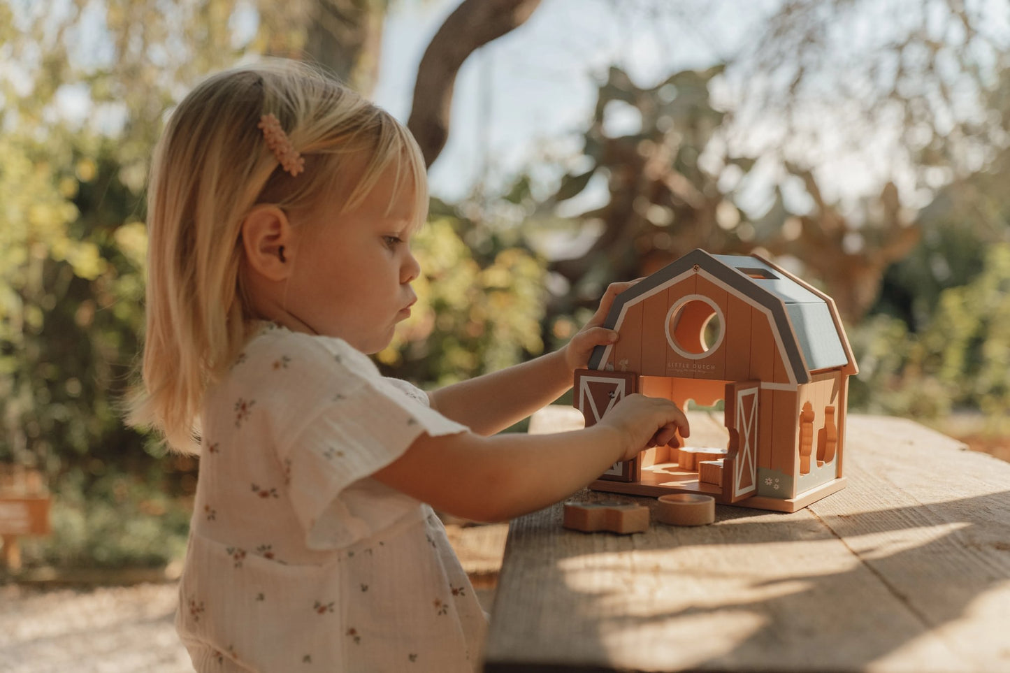 Little Dutch Little Farm Shape Sorter