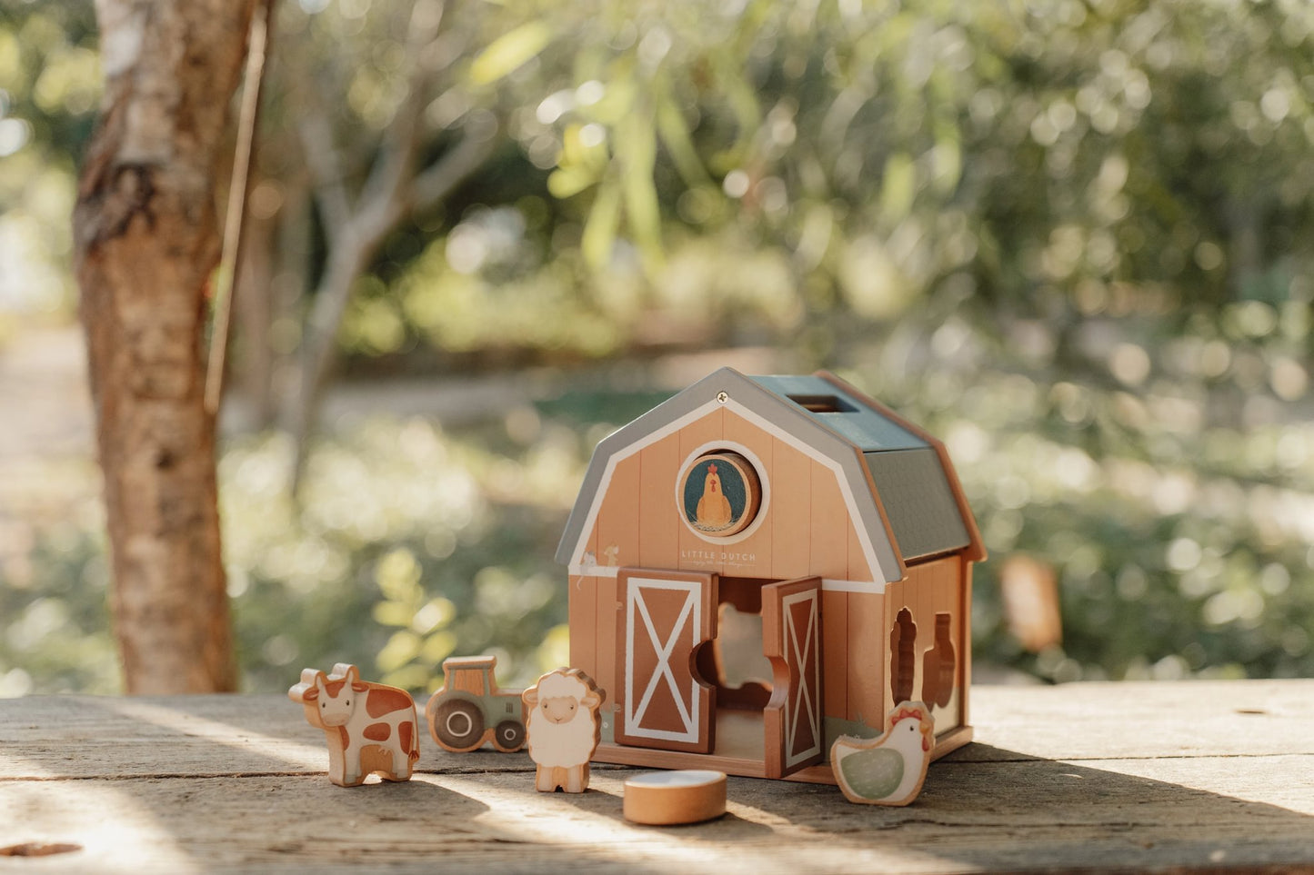 Little Dutch Little Farm Shape Sorter