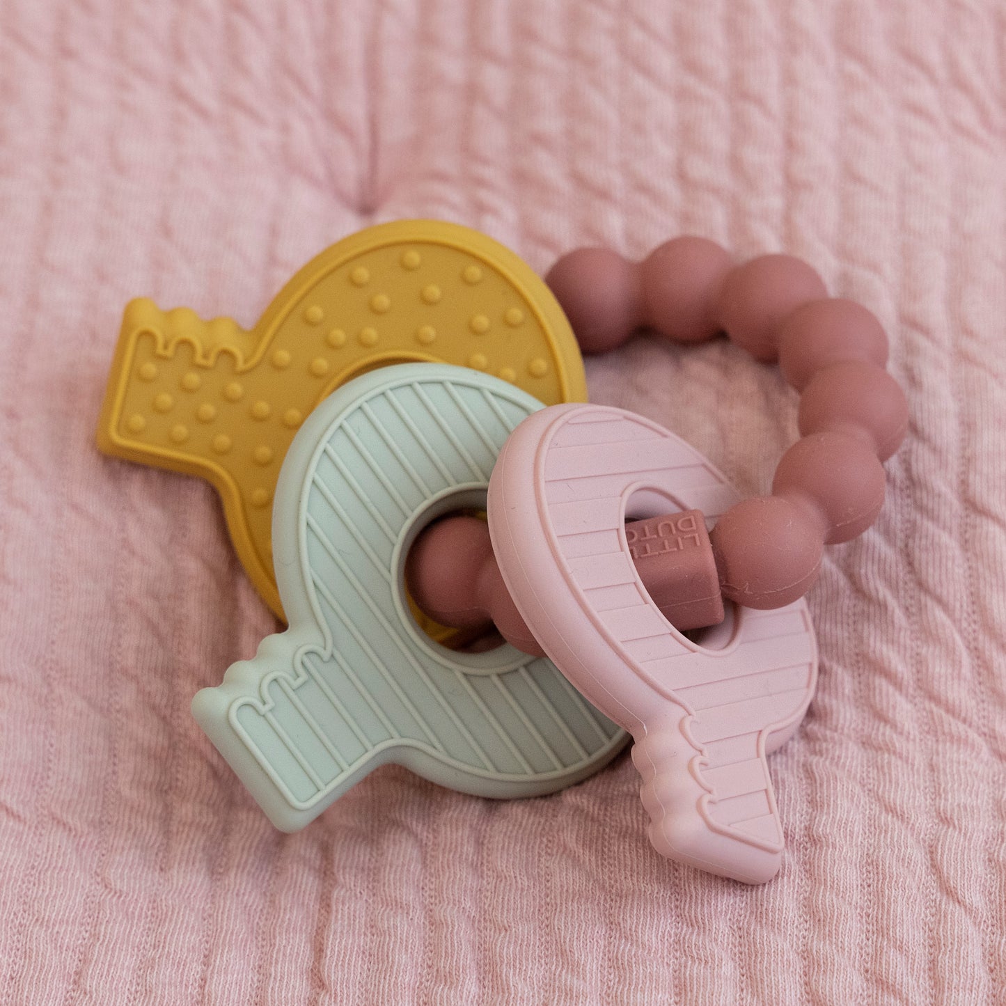 Little Dutch Silicone Keychain - Pink
