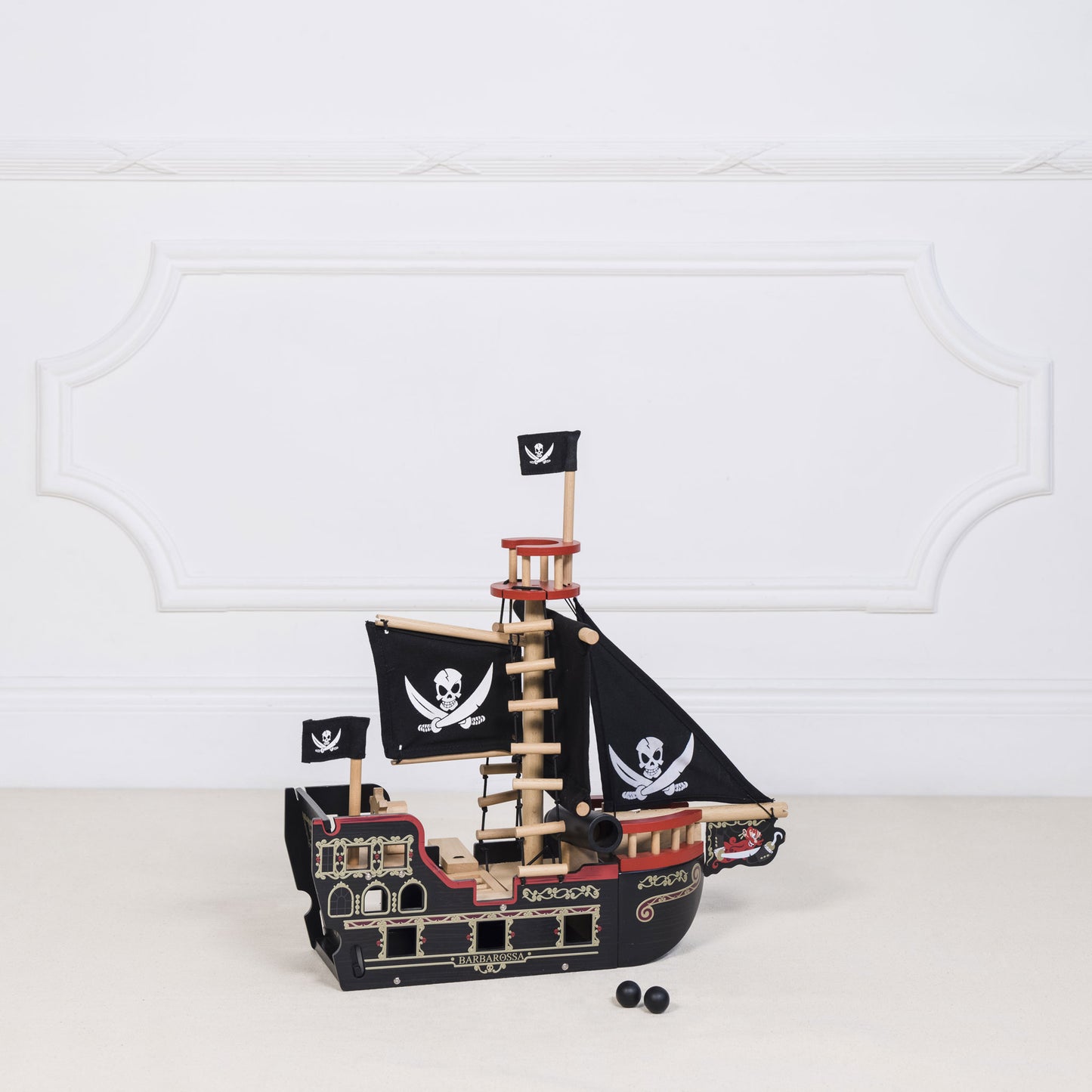 Le Toy Van Barbarossa Pirate Ship