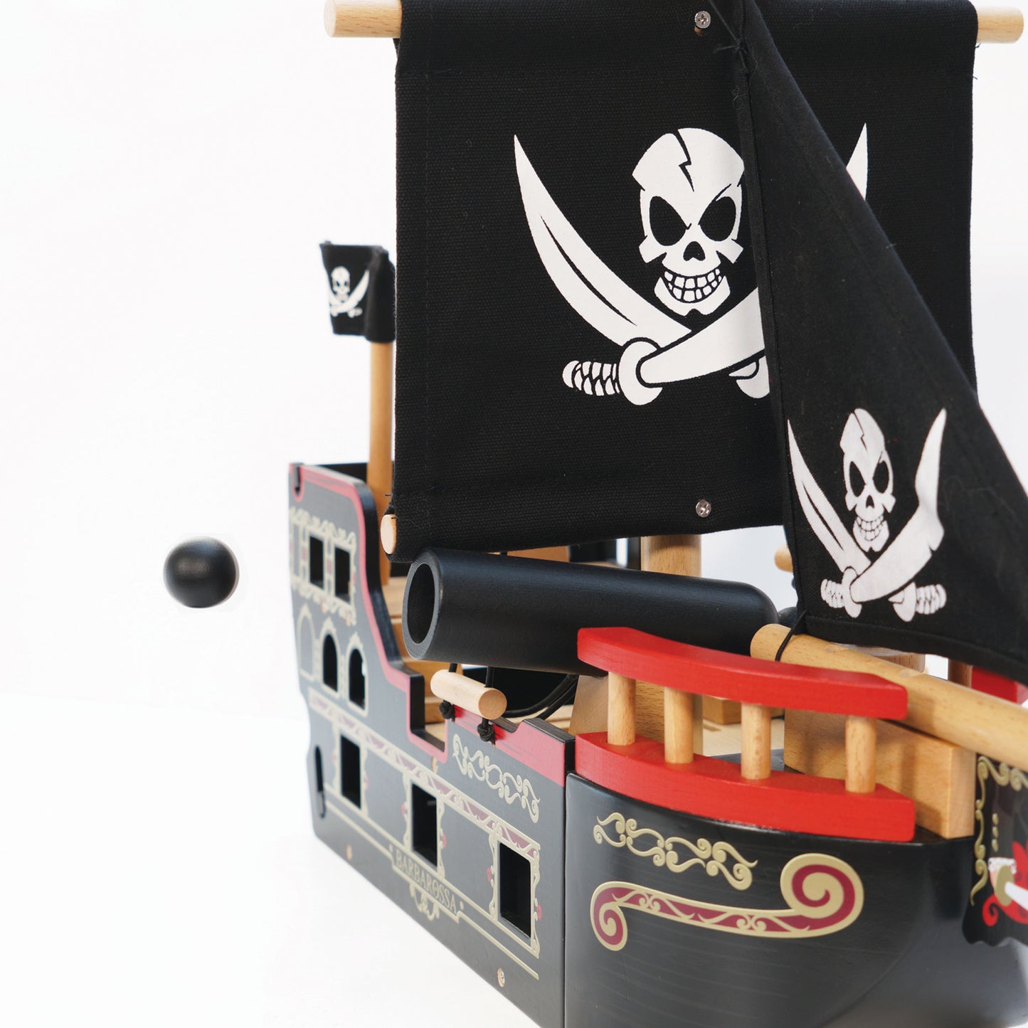 Le Toy Van Barbarossa Pirate Ship