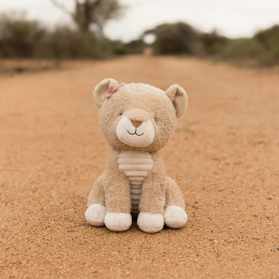 Little Dutch Cuddle Lioness 17cm