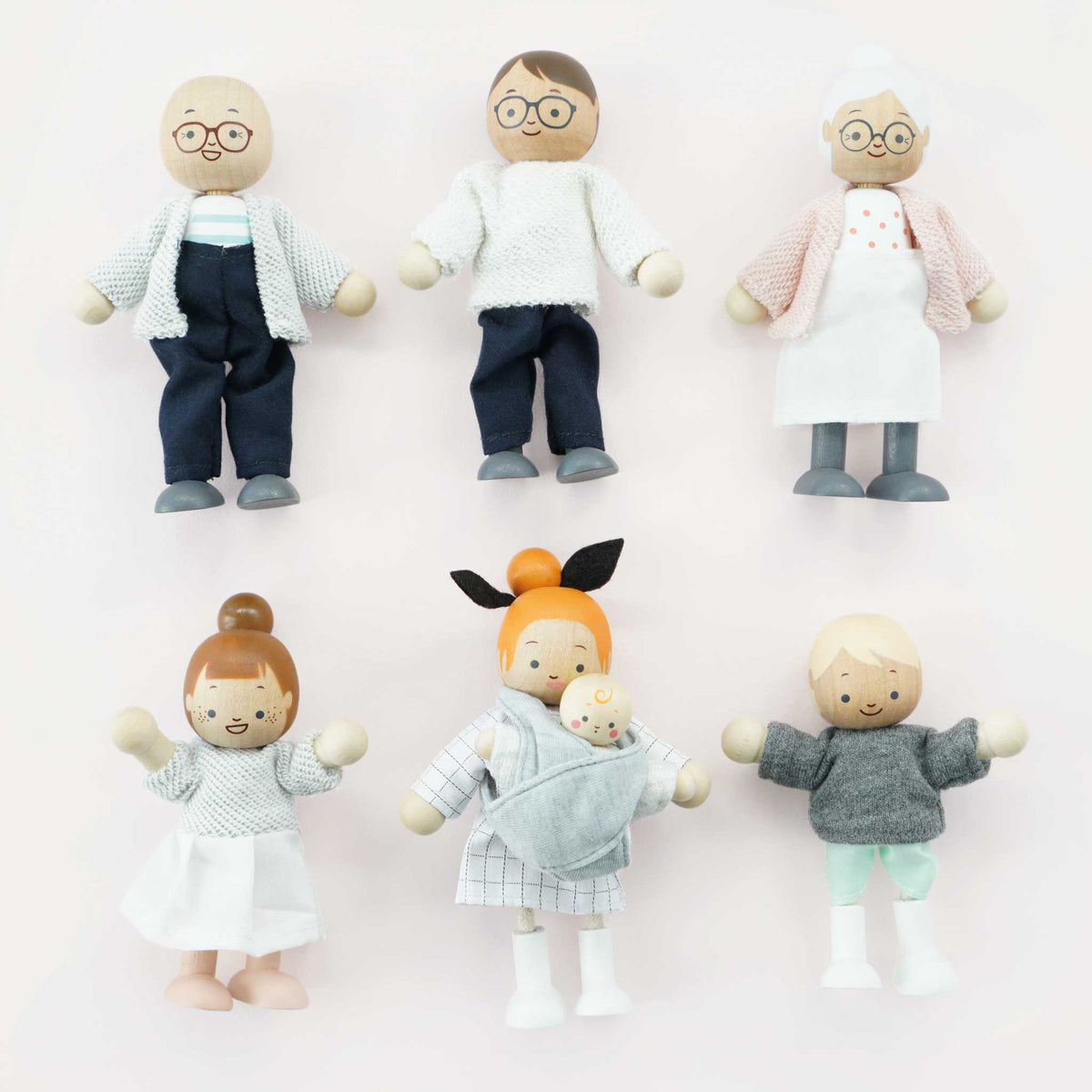 Le Toy Van Dolls House Family