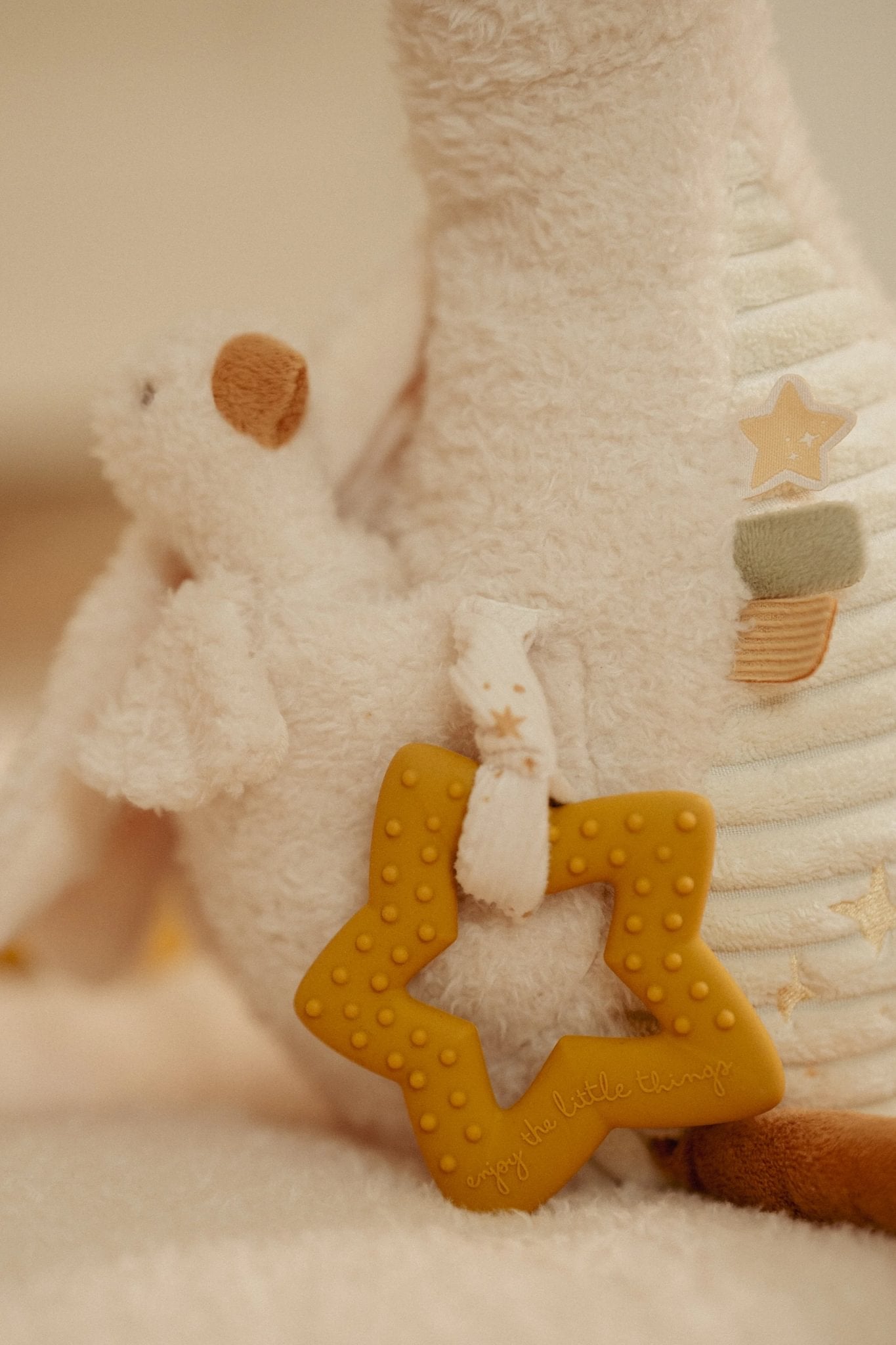 Little Dutch Activity Cuddle Goose - Newborn Naturals