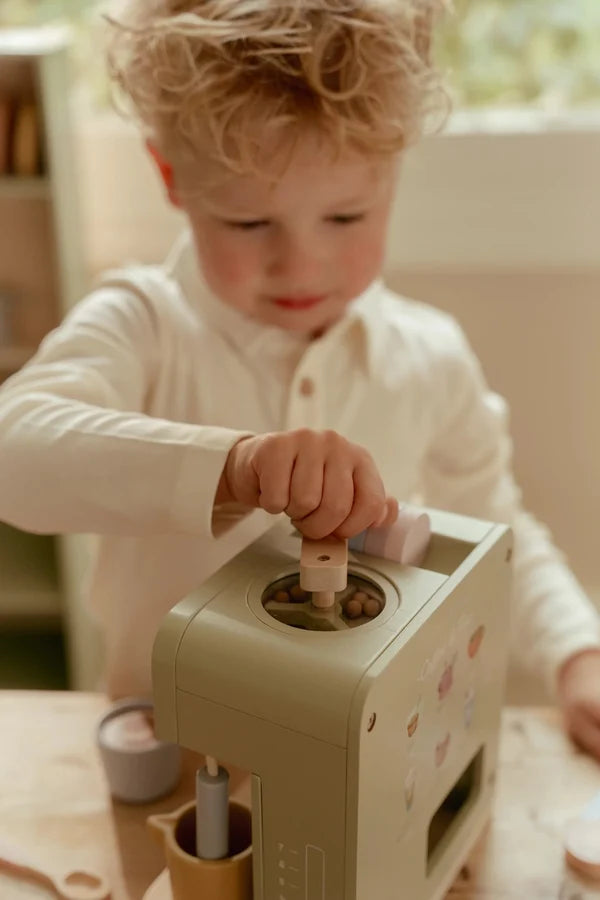 Little Dutch Coffee Maker