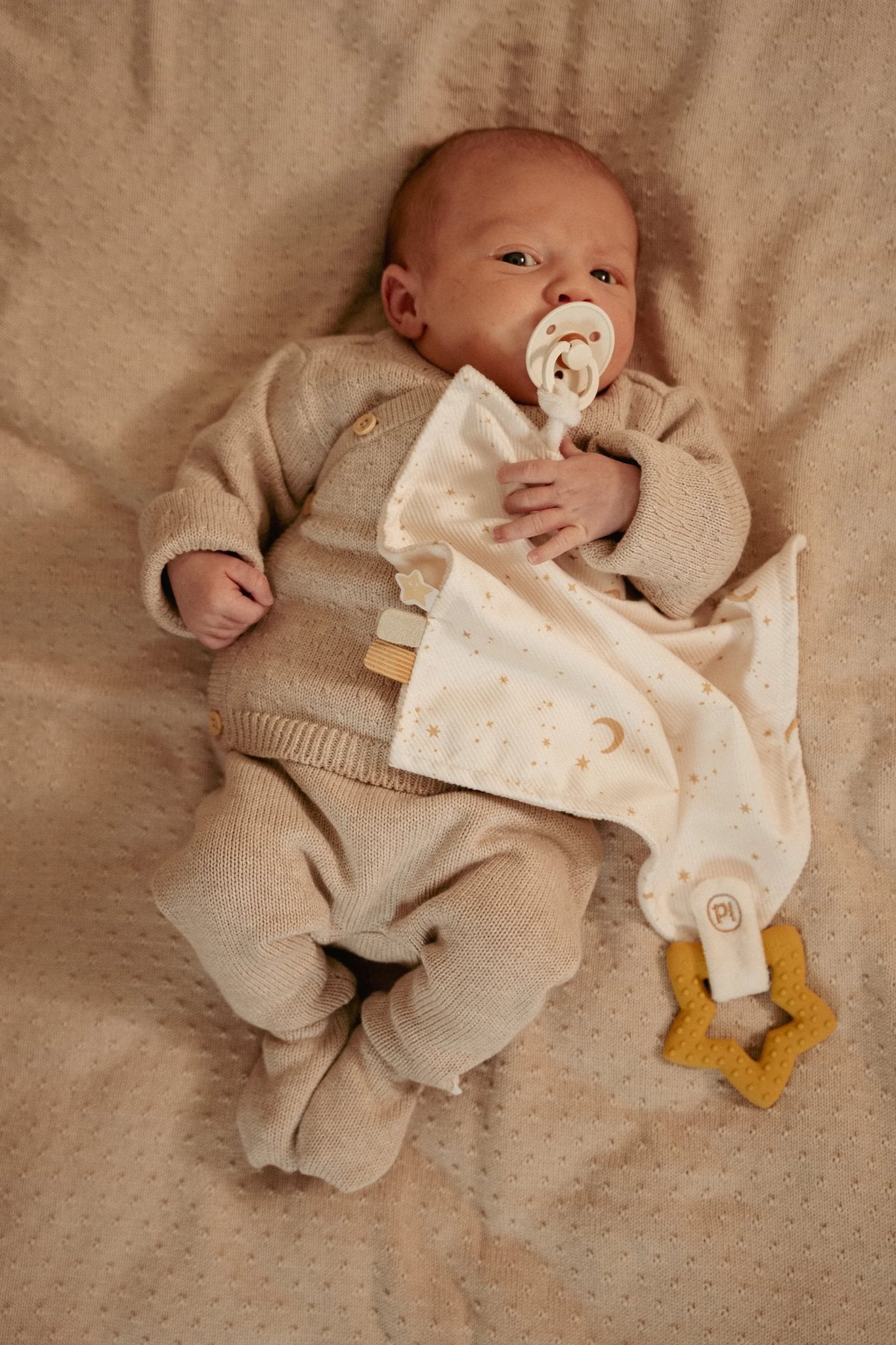 Little Dutch Cuddle Cloth with Teething Ring - Newborn Naturals