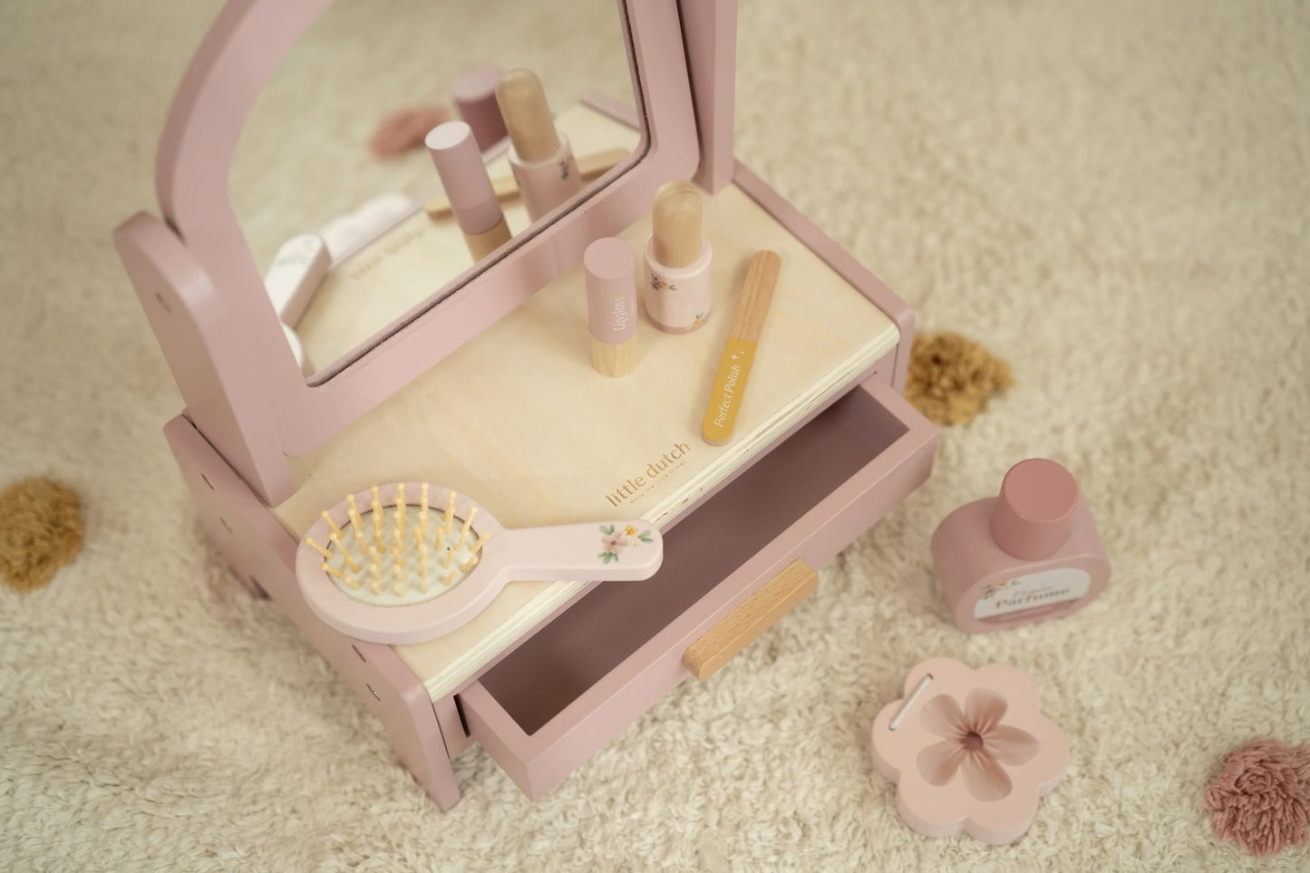 Little Dutch Dressing Table